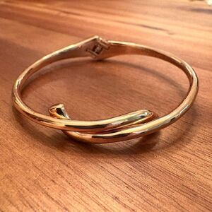 Lucky Brand | Interlocking Spring Bangle | Rose Gold | 2.5” Diameter
